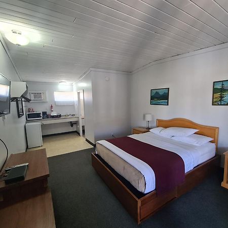 Sundowner Motel Cache Creek Bagian luar foto