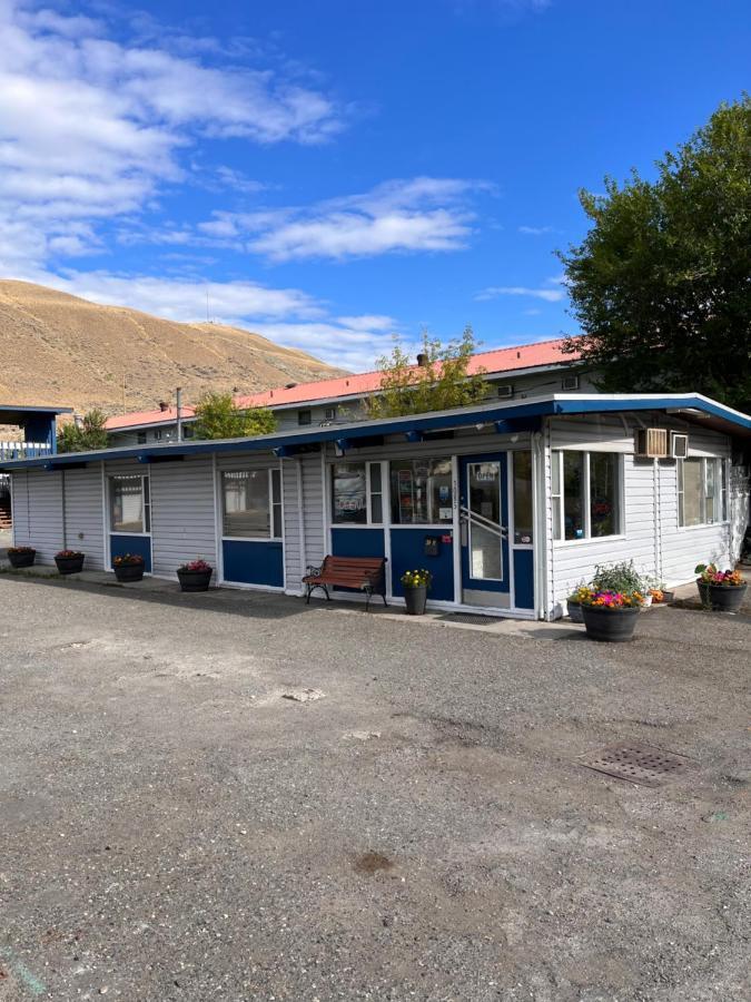 Sundowner Motel Cache Creek Bagian luar foto